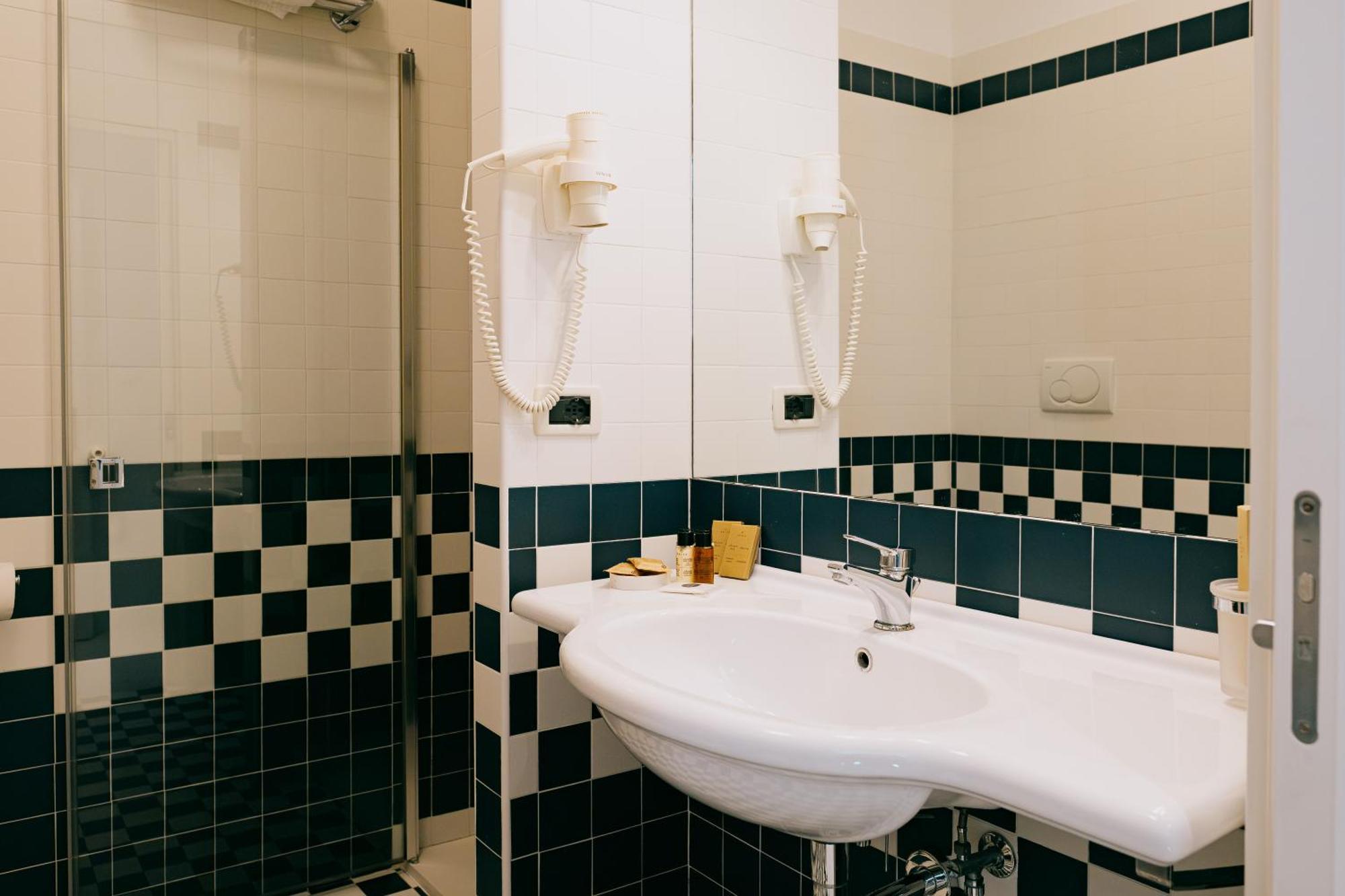 Hotel Gallia &